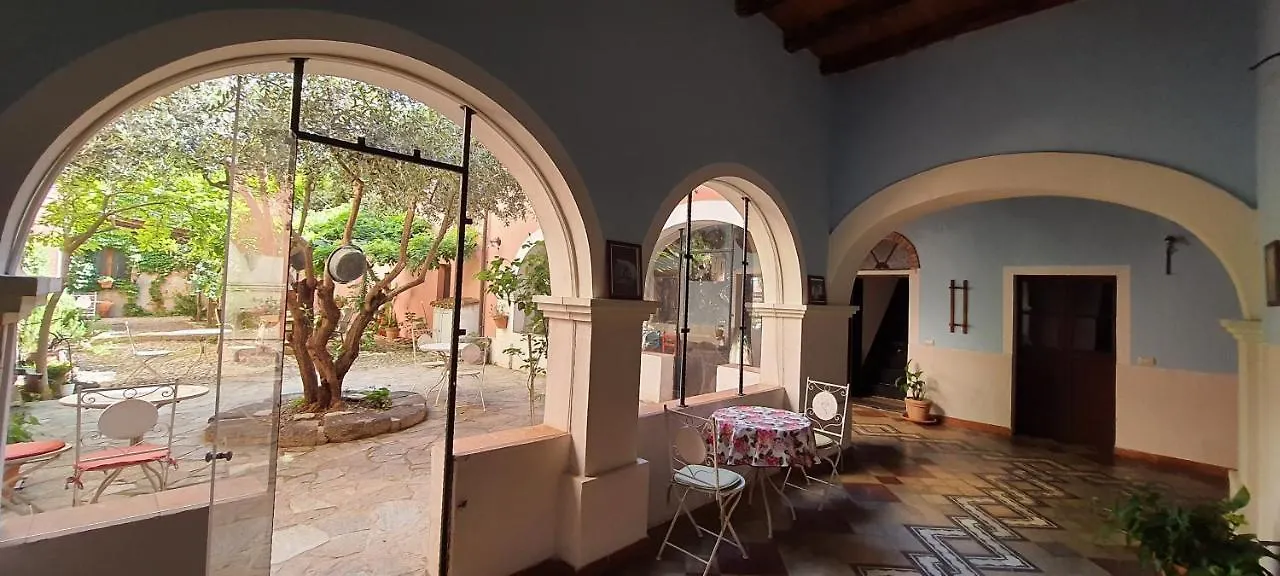 Casa Camboni-Dimora Storica Bed & Breakfast San Vito  4*, San Vito (Sardinia) Italie