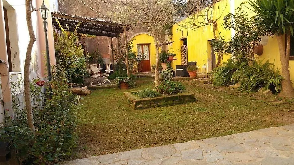 Casa Camboni-Dimora Storica Bed & Breakfast