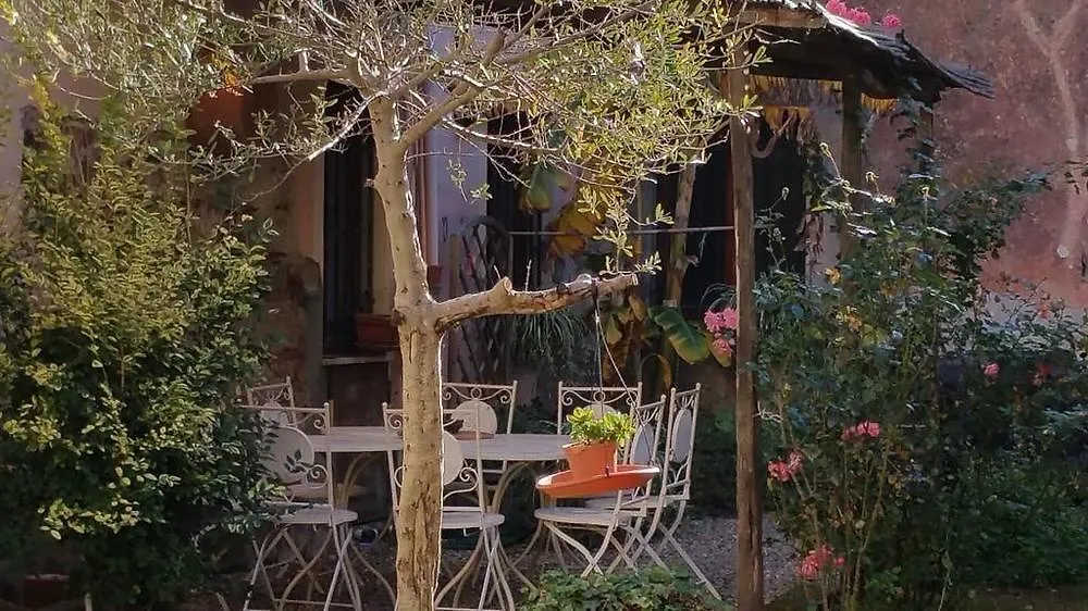 Casa Camboni-Dimora Storica Bed & Breakfast