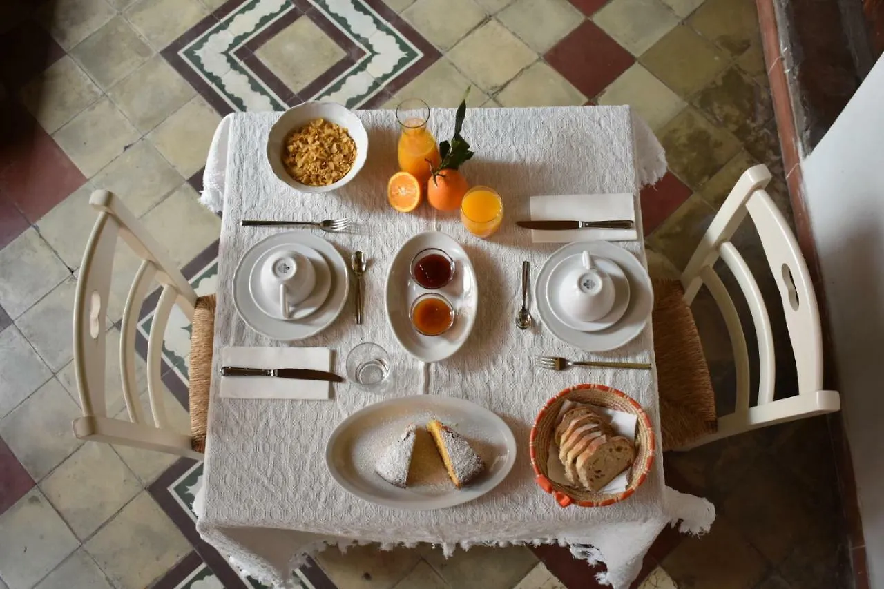 Casa Camboni-Dimora Storica Bed & Breakfast San Vito  4*, San Vito (Sardinia)