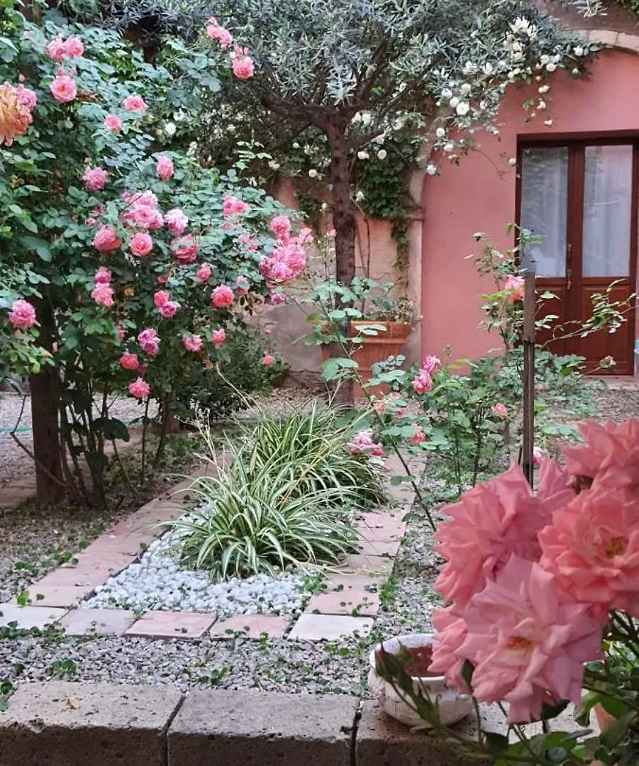 Casa Camboni-Dimora Storica Bed & Breakfast
