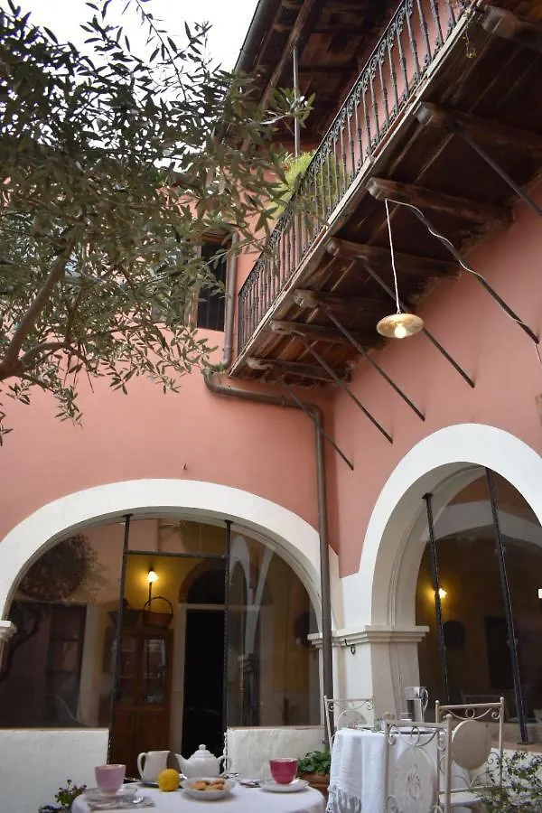 Casa Camboni-Dimora Storica Bed & Breakfast  San Vito (Sardinia)